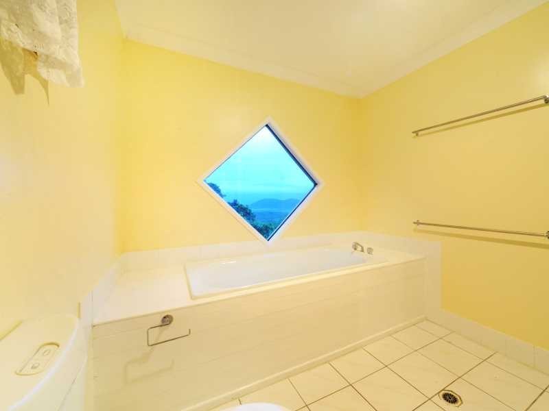 127 Staniland Drive, Strathdickie QLD 4800