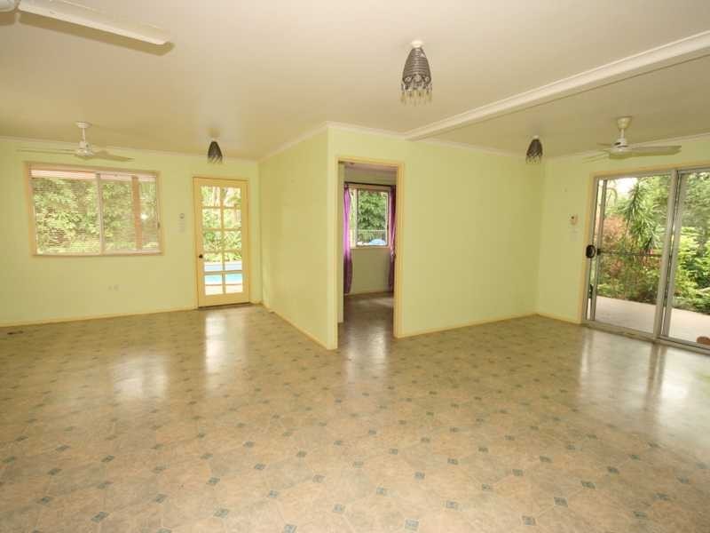 112 Brandy Creek Rd, Cannon Valley QLD 4800