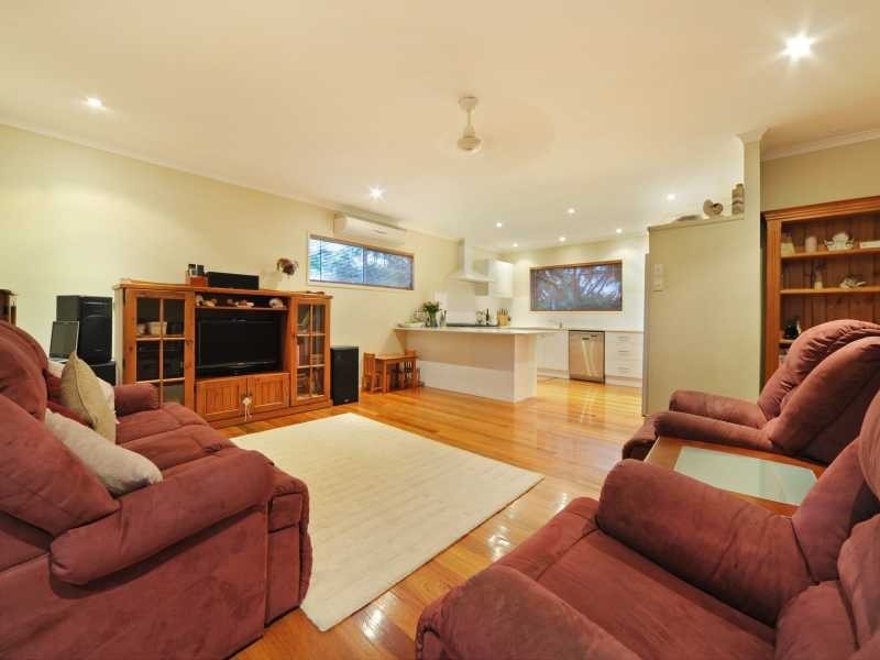 18 Plemenuk Road, Mount Marlow QLD 4800