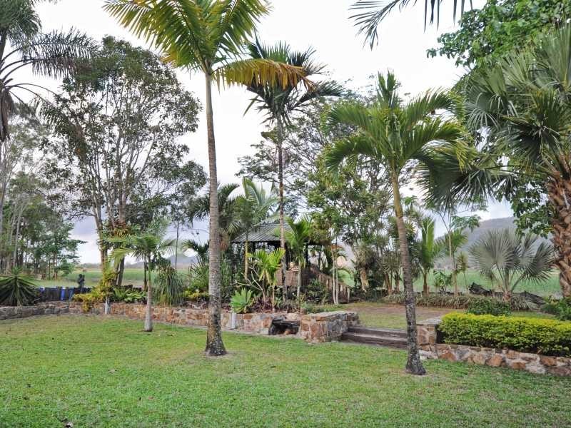 18 Plemenuk Road, Mount Marlow QLD 4800