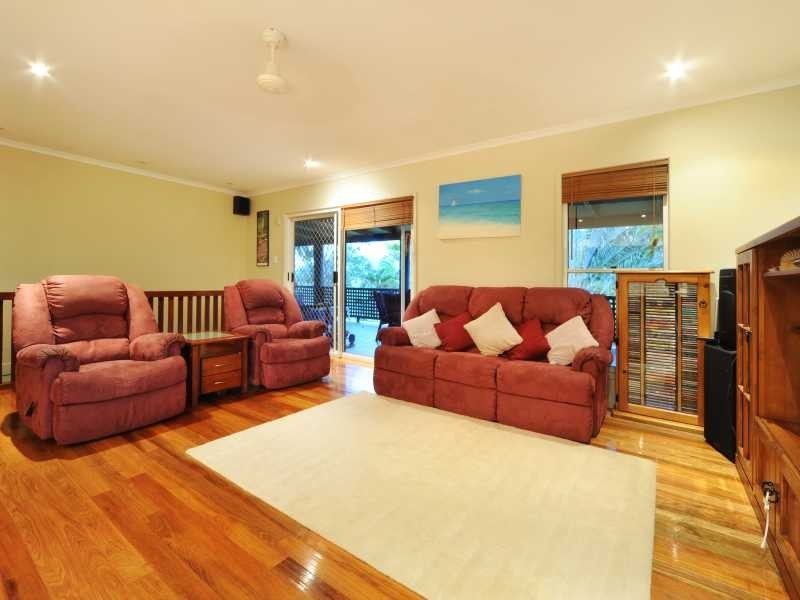 18 Plemenuk Road, Mount Marlow QLD 4800