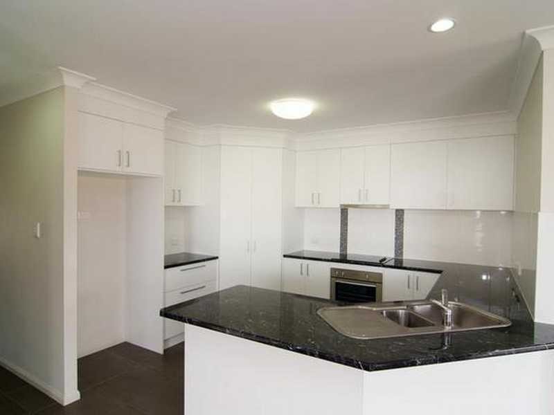 Unit 1 & 2/46 South Molle Blvd, Cannonvale QLD 4802