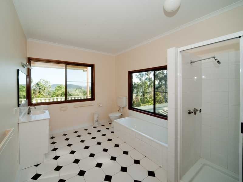 77 Staniland Drive, Strathdickie QLD 4800