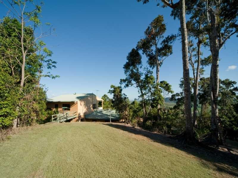 77 Staniland Drive, Strathdickie QLD 4800
