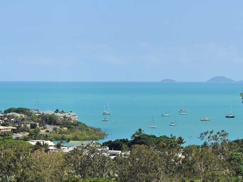 14 Stonehaven Court, Airlie Beach QLD 4802