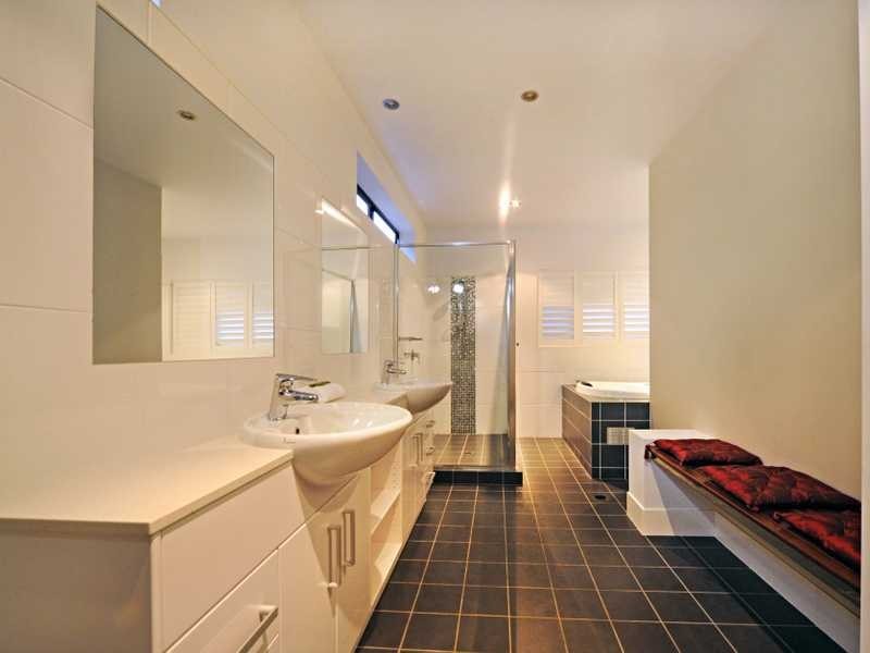 14 Stonehaven Court, Airlie Beach QLD 4802