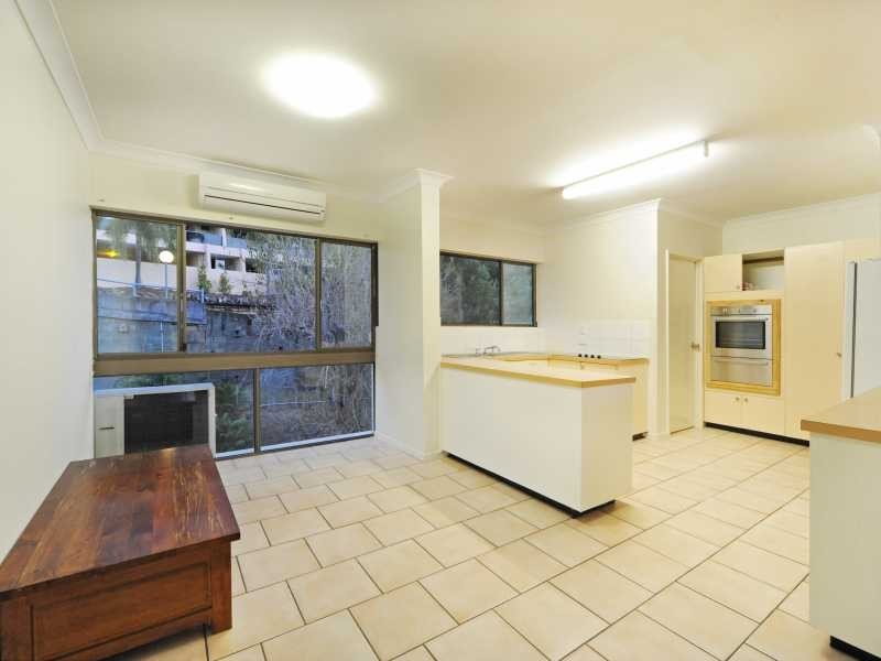 Unit 14/2 Eshelby Drive, Cannonvale QLD 4802