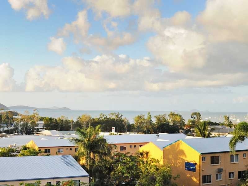 Unit 14/2 Eshelby Drive, Cannonvale QLD 4802