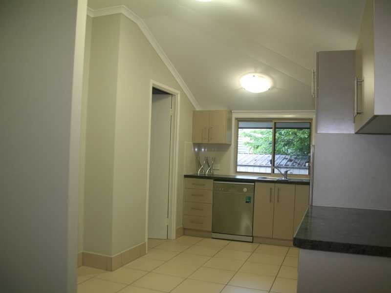 36 Ruge Street, Proserpine QLD 4800