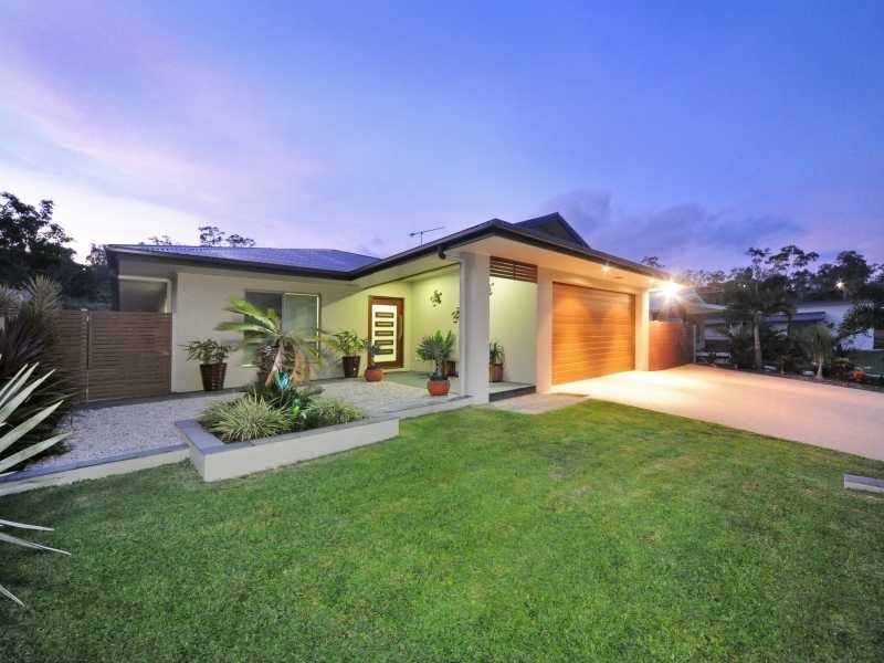 38 Parker Road, Cannonvale QLD 4802