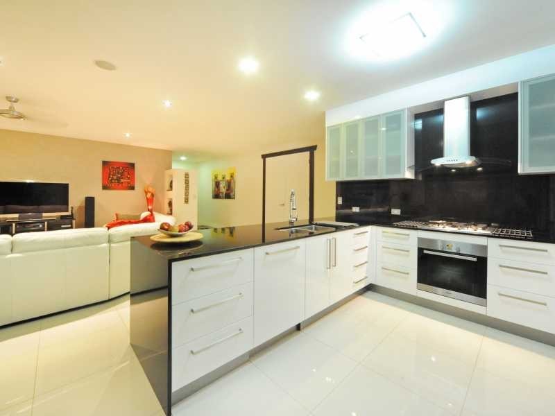 38 Parker Road, Cannonvale QLD 4802