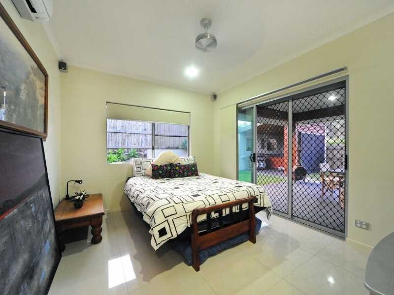 38 Parker Road, Cannonvale QLD 4802