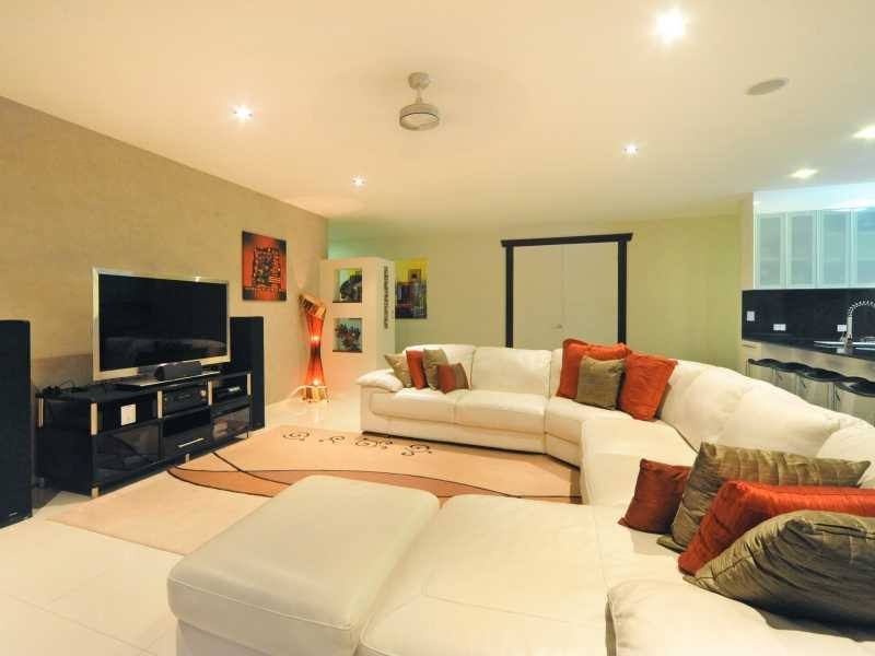 38 Parker Road, Cannonvale QLD 4802