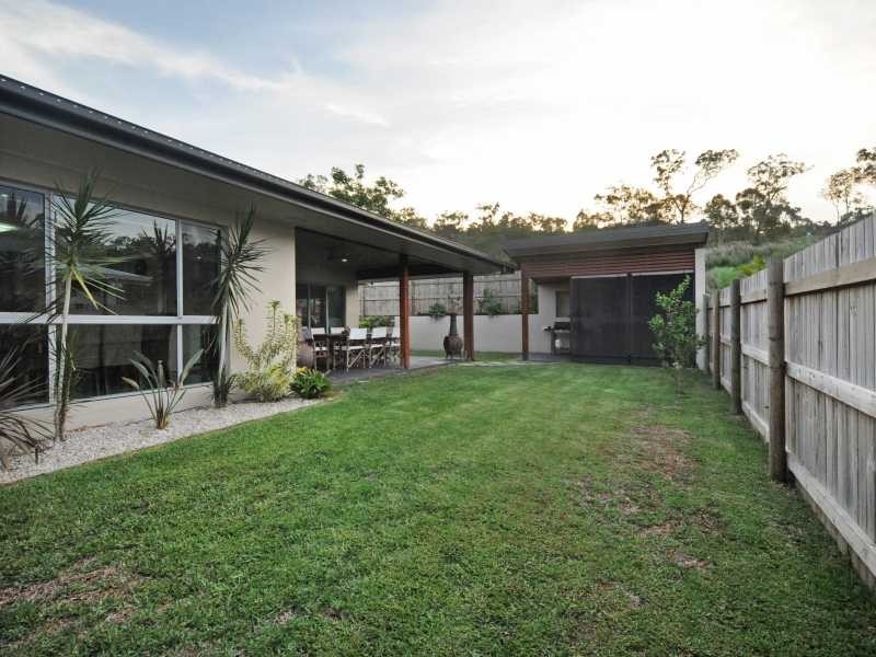 38 Parker Road, Cannonvale QLD 4802