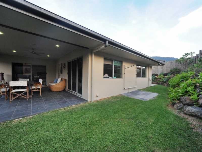 38 Parker Road, Cannonvale QLD 4802