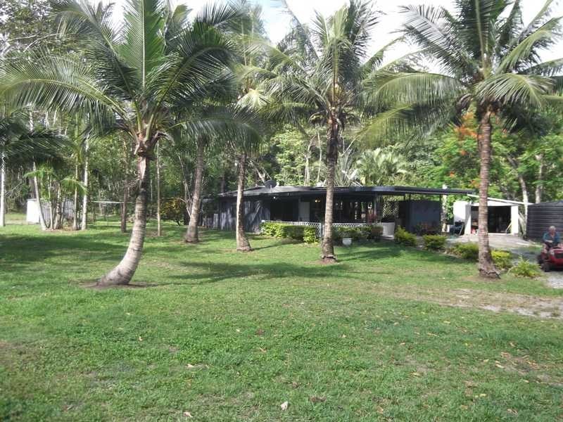757 Saltwater Creek Road, Palm Grove QLD 4800
