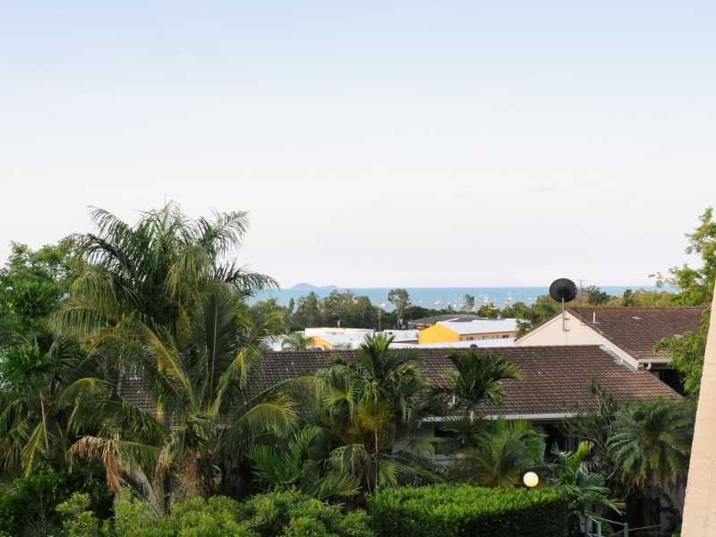 Unit 104/2 Eshelby Drive, Cannonvale QLD 4802