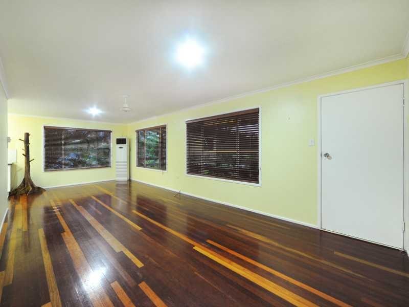15 Wambiri Street, Cannonvale QLD 4802