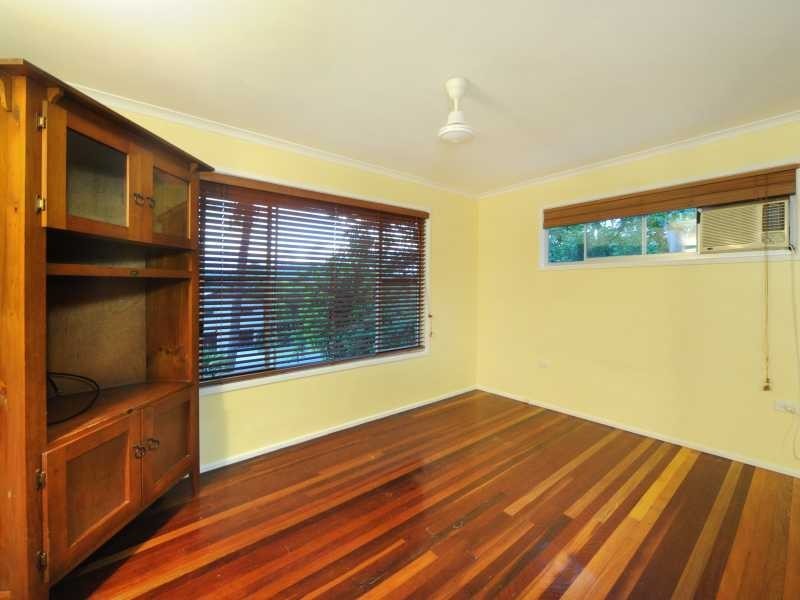 15 Wambiri Street, Cannonvale QLD 4802