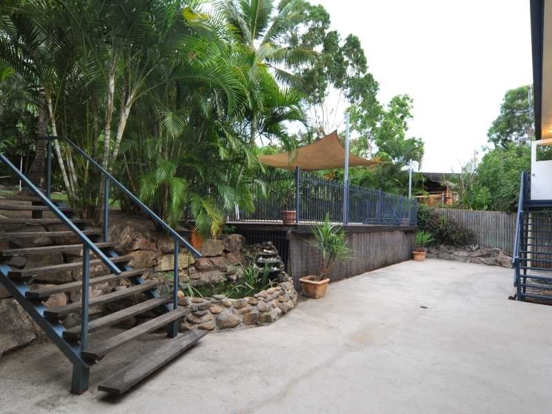 15 Wambiri Street, Cannonvale QLD 4802