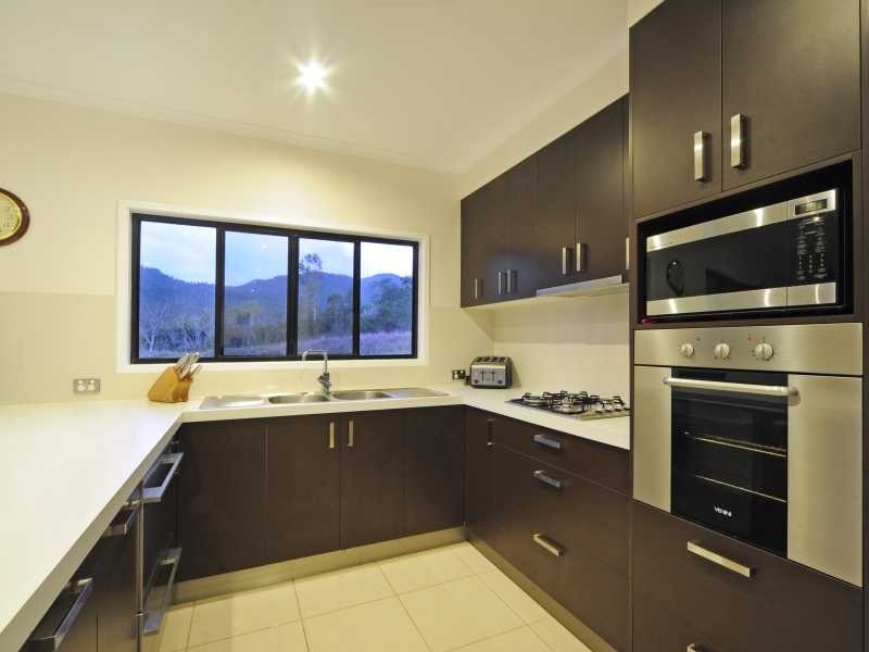 5 Scenic Ridge Drive, Cannonvale QLD 4802