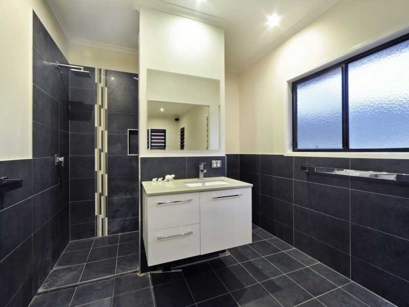 5 Scenic Ridge Drive, Cannonvale QLD 4802