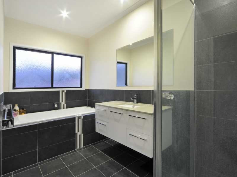 5 Scenic Ridge Drive, Cannonvale QLD 4802