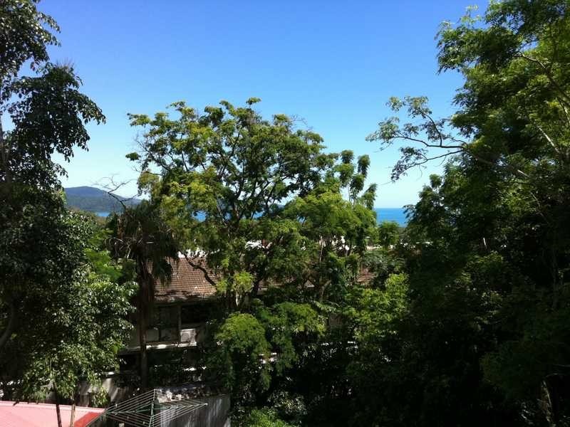 21 Island Drive, Cannonvale QLD 4802