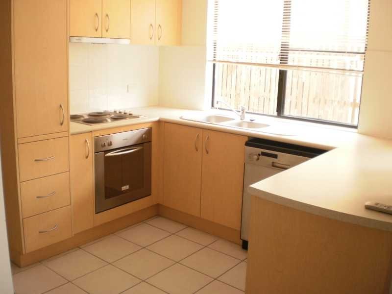 Unit 22/16 Beach Road, Cannonvale QLD 4802