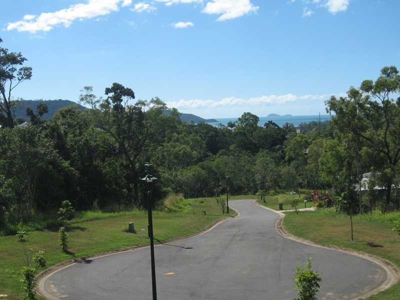 Scenic Ridge Drive Scarlett Gum Crescent, Cannonvale QLD 4802