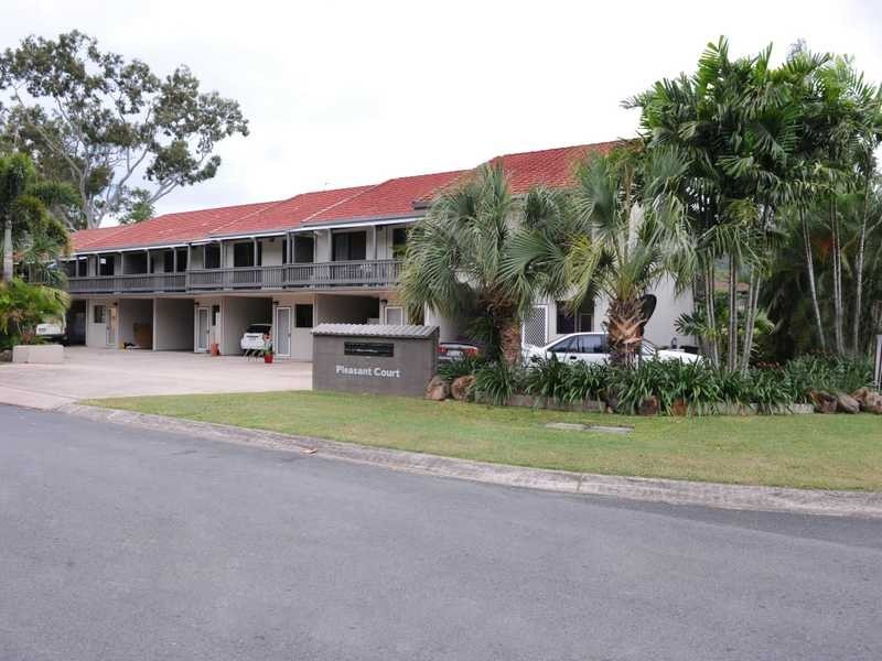 Unit 2/5 Pleasant Drive, Cannonvale QLD 4802