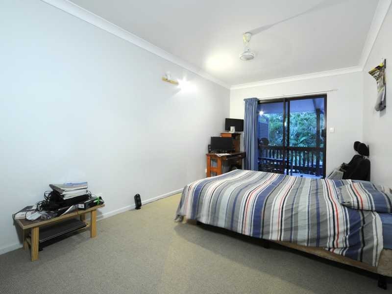 Unit 2/5 Pleasant Drive, Cannonvale QLD 4802