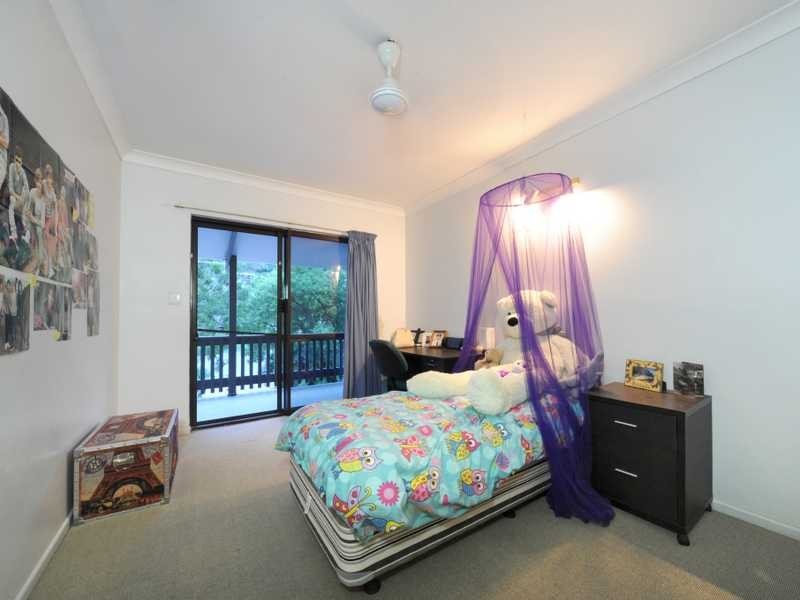 Unit 2/5 Pleasant Drive, Cannonvale QLD 4802