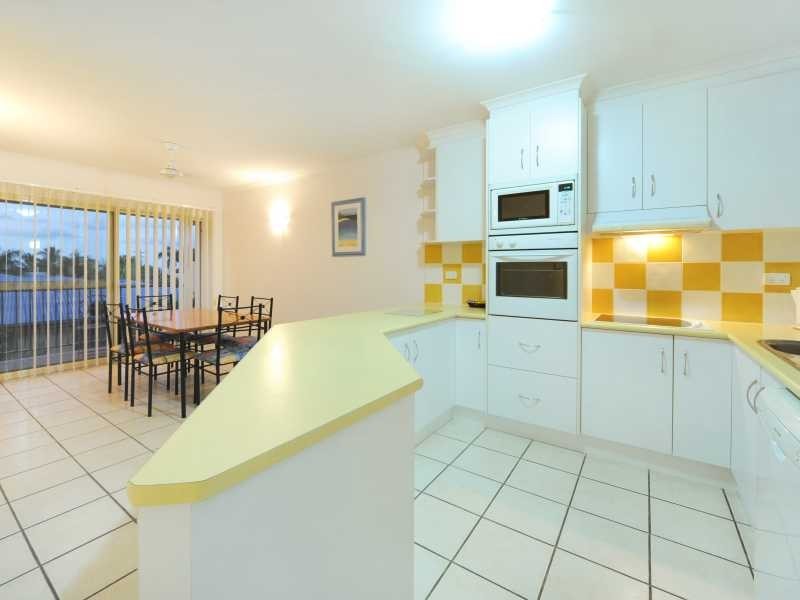 Unit 27/24 Beach Road, Cannonvale QLD 4802