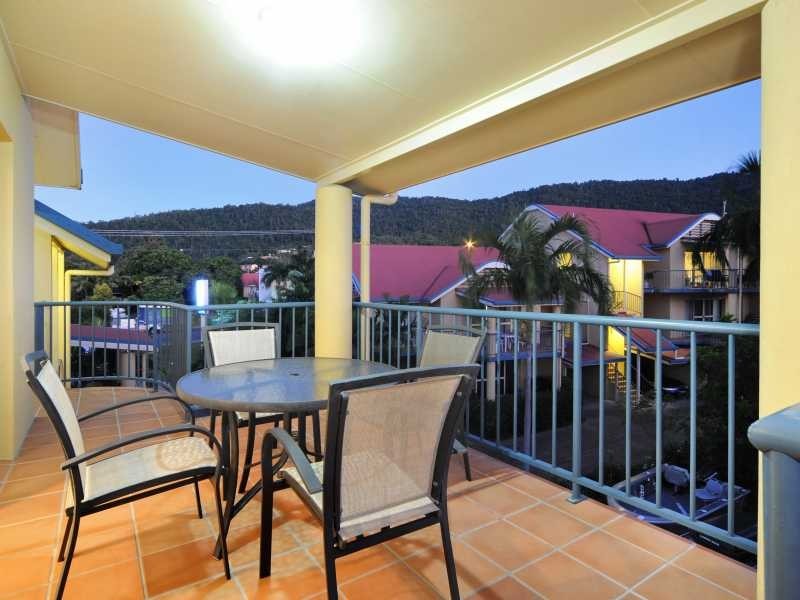 Unit 27/24 Beach Road, Cannonvale QLD 4802