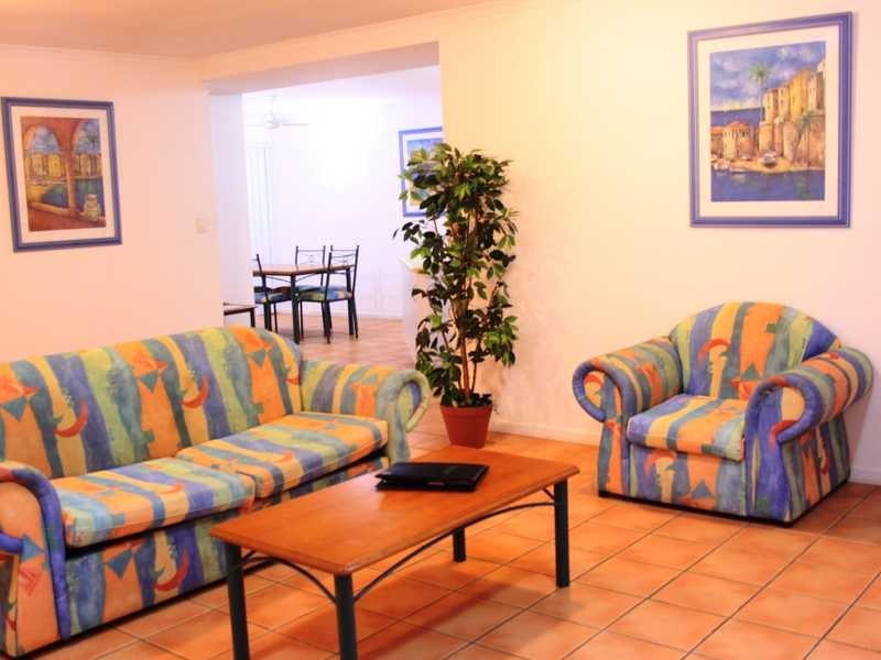 Unit 15/24 Beach Road, Cannonvale QLD 4802