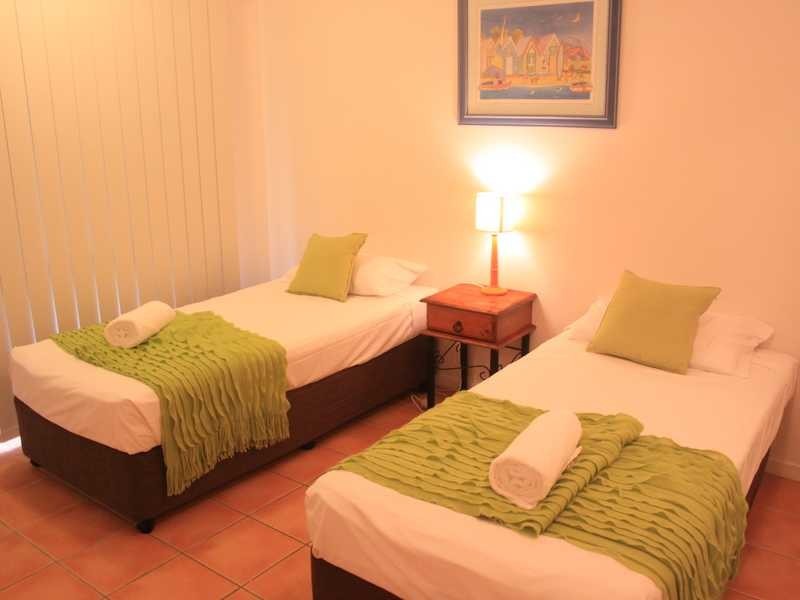 Unit 15/24 Beach Road, Cannonvale QLD 4802