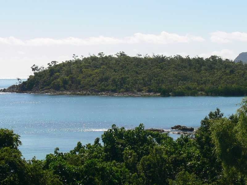 14 Gloucester Avenue, Hideaway Bay QLD 4800