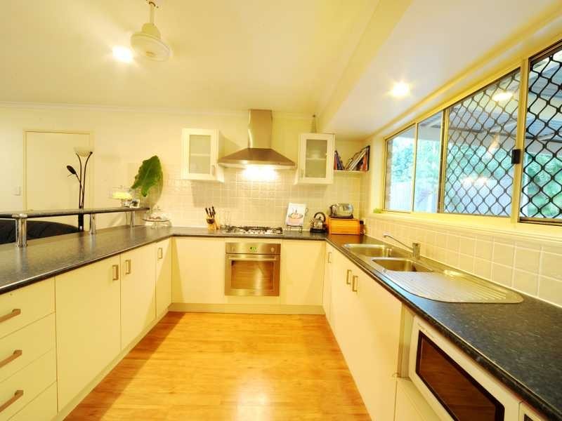 14 Kingfisher Terrace, Jubilee Pocket QLD 4802
