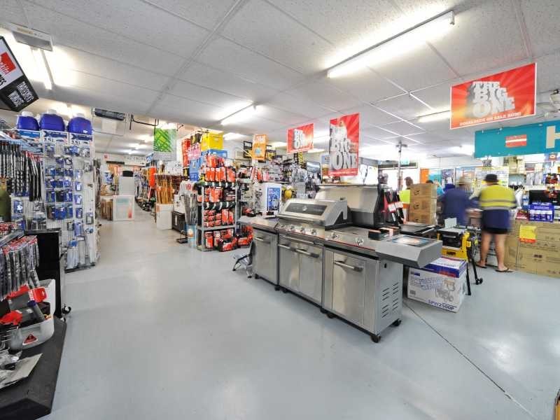 106 Shute Harbour Road, Cannonvale QLD 4802