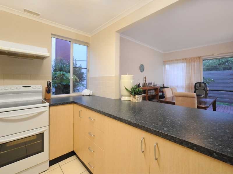 Unit 2/3 Maeva Street, Jubilee Pocket QLD 4802