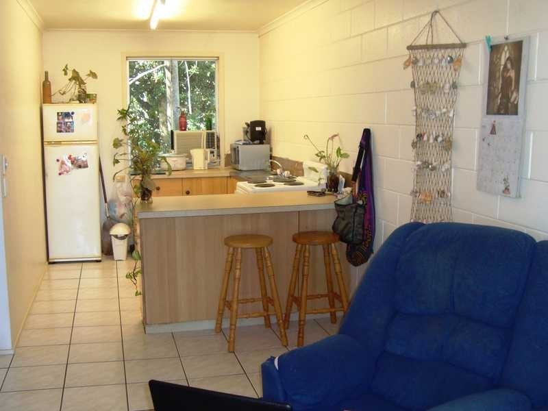 Unit 7/6 St Martins Lane, Cannonvale QLD 4802