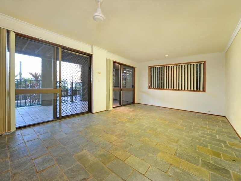 13 Woodwark Crescent, Cannonvale QLD 4802