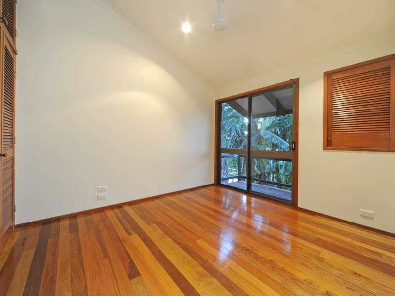 13 Woodwark Crescent, Cannonvale QLD 4802