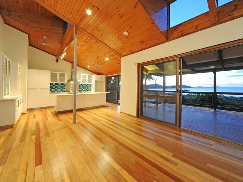 13 Woodwark Crescent, Cannonvale QLD 4802