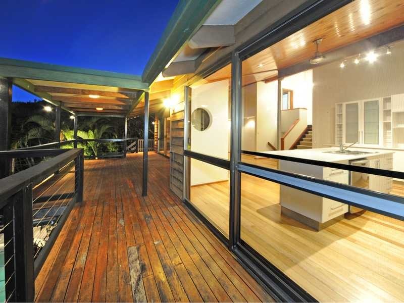13 Woodwark Crescent, Cannonvale QLD 4802