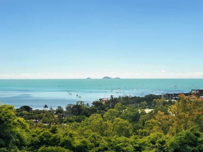 13 Woodwark Crescent, Cannonvale QLD 4802