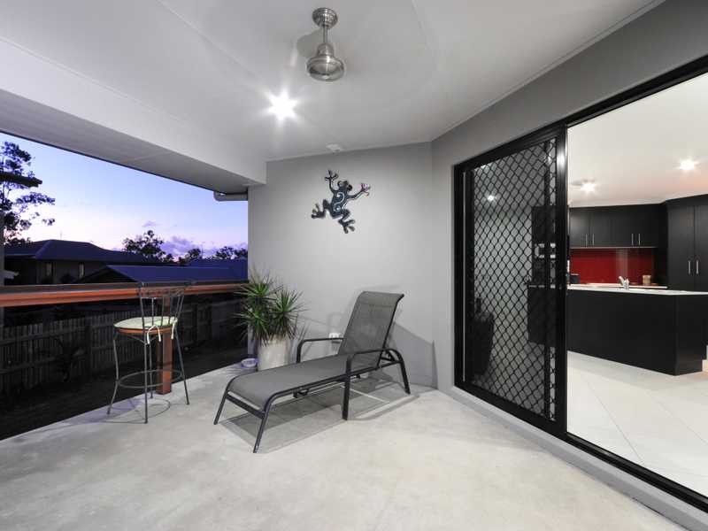 33 Eshelby Drive, Cannonvale QLD 4802