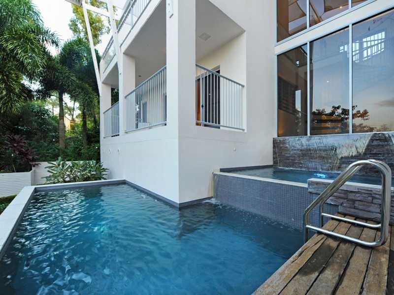 41 Harbour Ave, Shute Harbour QLD 4802