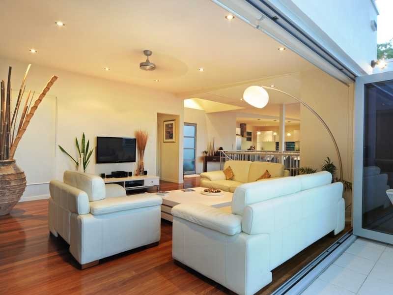 41 Harbour Ave, Shute Harbour QLD 4802